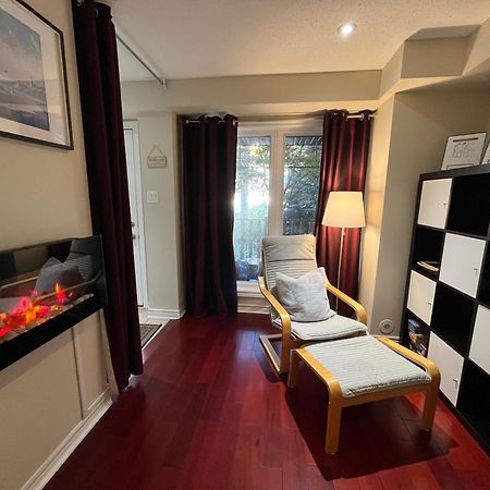 Stunning Rooms In Townhouse Across The Beach Toronto Exteriér fotografie